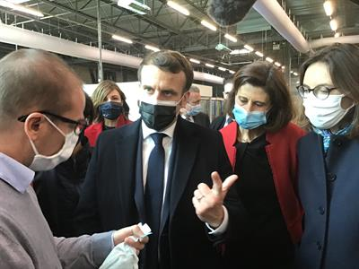 Le président MACRON en visite chez APLIX le 11 février 2021